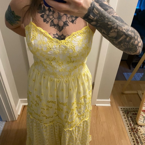 Lilly Pulitzer Maxi Dress, Tags removed, never worn other than try on - Picture 4 of 5